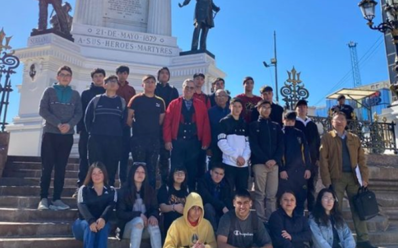 Estudiantes del curso Acermar visitaron Monumento a los Héroes de Iquique