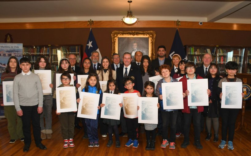 Liga Marítima premió a ganadores de los Concursos Escolares ‘Mes del Mar’