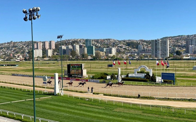 Rubato, de Stud San Vicente, gana el Clásico Hípico N° 40 de Liga Marítima de Chile